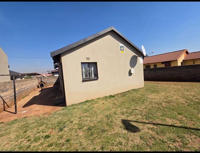 3 BEDROOM PROPERTY TO RENT IN DAWN PARK